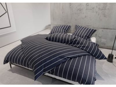 Mako Satin Bettwäsche Urban Stripe dunkelblau | freundin home collection